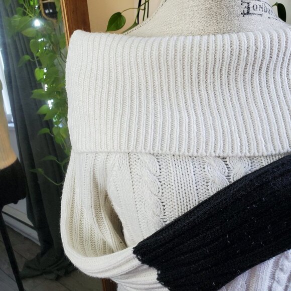 SUZY SHIER | Off The Shoulder Cable knit Long Sleeve Black White Sweater (M) - Picture 4 of 10